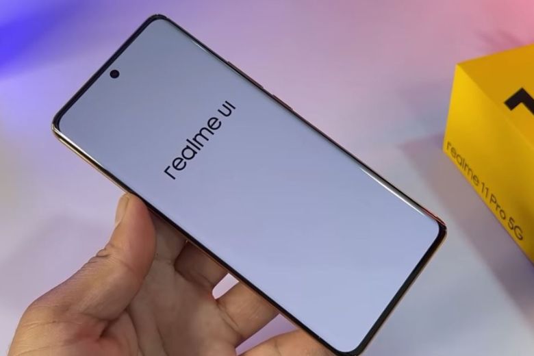 trên tay realme 11 pro