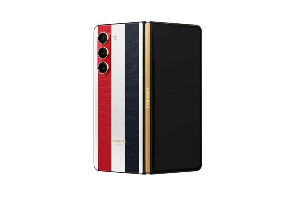 Samsung ra mắt bộ sưu tập Galaxy Z Fold5 phiên bản Thom Browne sau hai năm vắng bóng 3 samsung ra mat bo suu tap galaxy z fold5 1