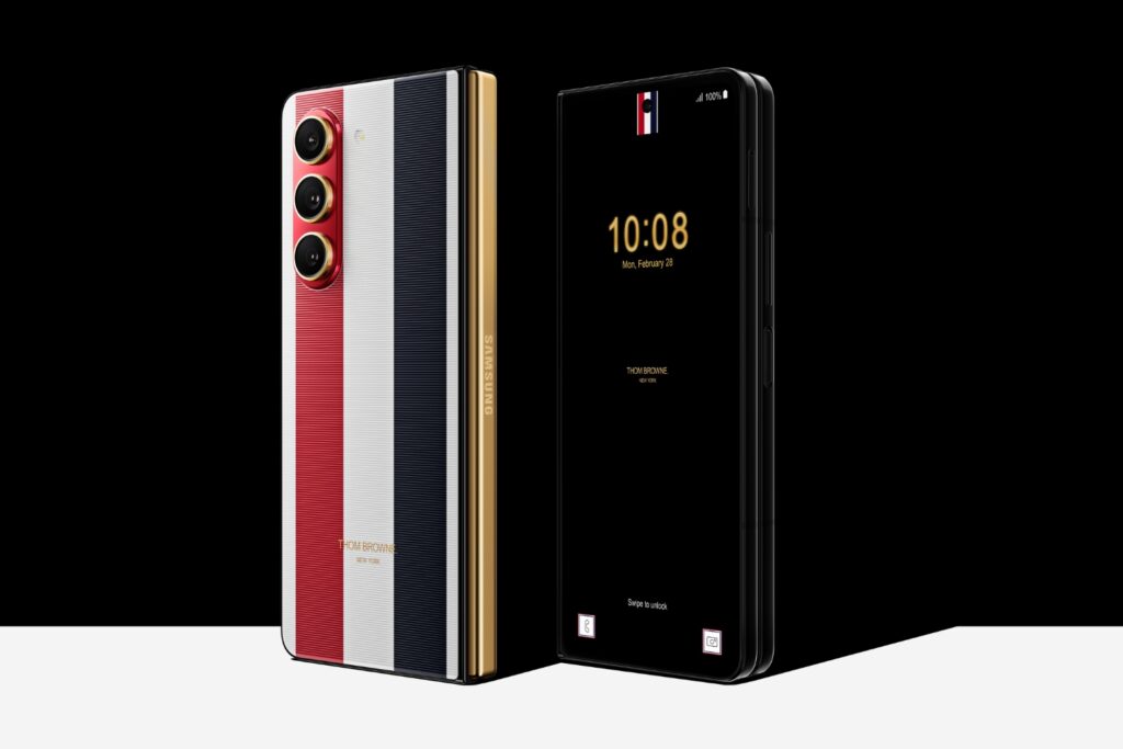 Samsung ra mắt bộ sưu tập Galaxy Z Fold5 phiên bản Thom Browne sau hai năm vắng bóng 4 samsung ra mat bo suu tap galaxy z fold5 2