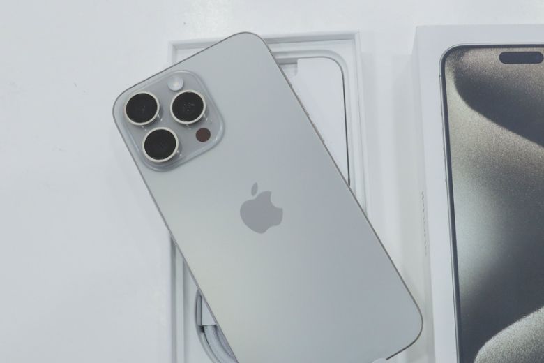 camera iPhone 15 Pro Max