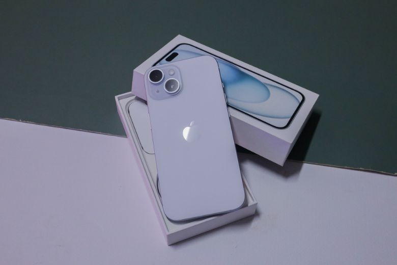 iPhone 15 Plus xanh