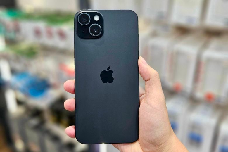 So sánh iPhone 15 và iPhone Xr