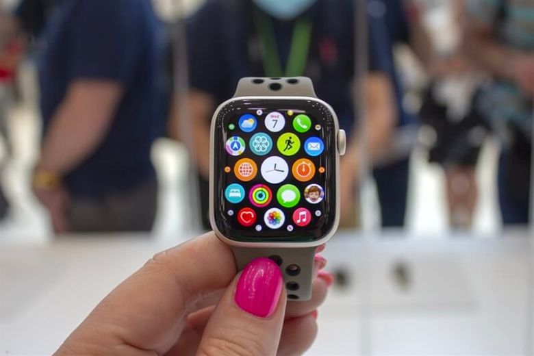 So sánh Apple Watch SE 2023 và SE 2022  