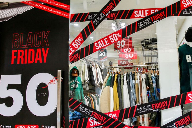 Thứ 6 đen tối (Black Friday) là gì? Diễn ra vào ngày nào của năm? Nguồn gốc và ý nghĩa? Còn bao nhiêu ngày đến Black Friday 2025 12 Black Friday là gì