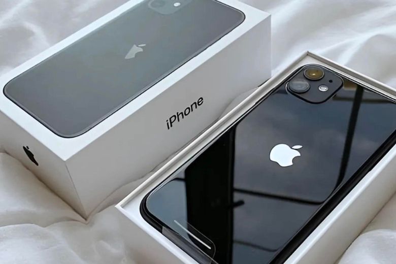 iPhone 11 màu đen