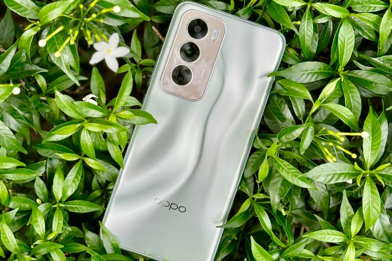 có nên mua oppo reno12