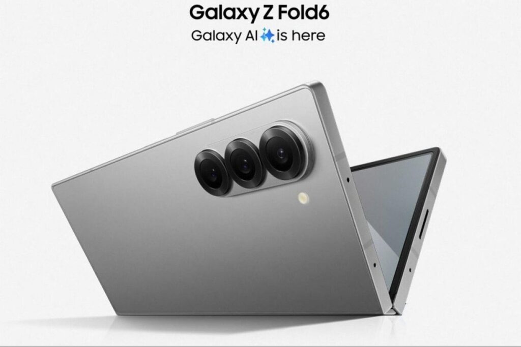 Samsung Galaxy Z Fold 6 có mấy màu? Chọn màu nào phù hợp nhất? 9 Màu Bạc (Silver Shadow): Vẻ đẹp hiện đại và tinh tế của Galaxy Z Fold6.
