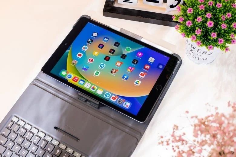 So sánh iPad Gen 9 và iPad Pro 2018