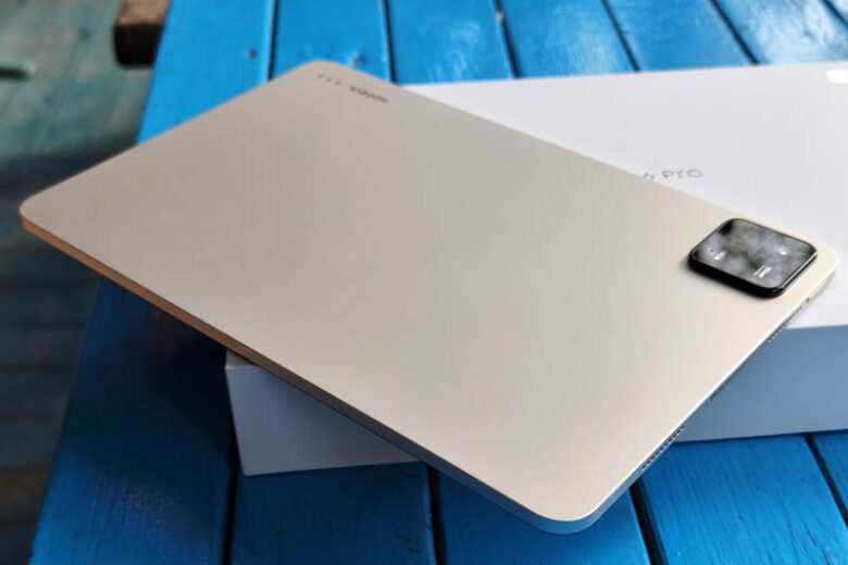 dong xiaomi pad 6 co may mau 3