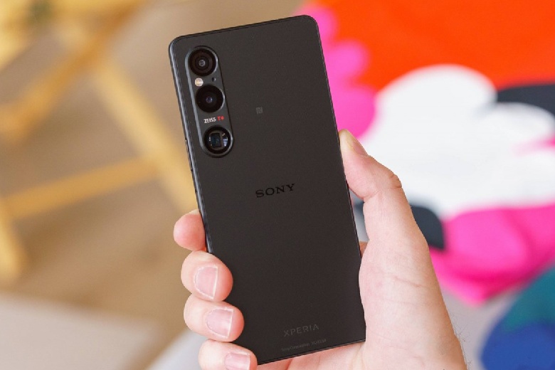 so sanh iphone 16 pro va sony xperia 1 vi 8