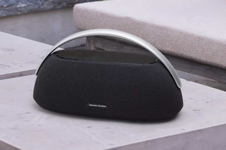 trên tay loa Harman Kardon Go + Play 3