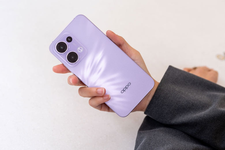 Đánh giá OPPO Reno13: