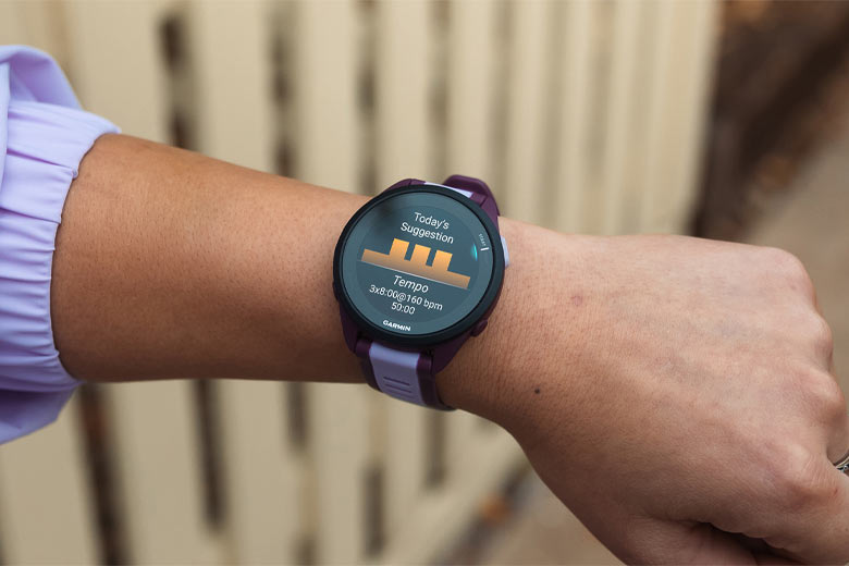 So sánh Garmin 165 và Amazfit GTS 4