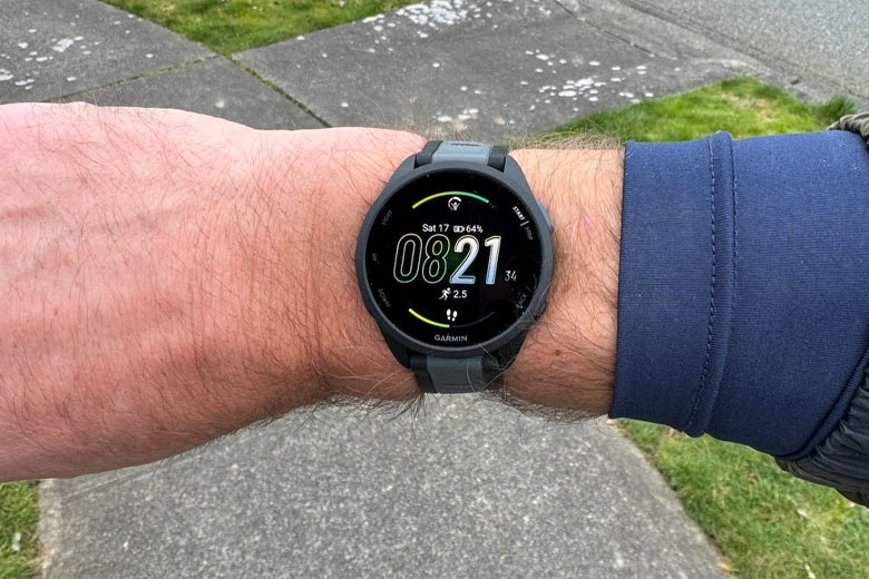 So sánh Garmin 165 và Amazfit GTS 4