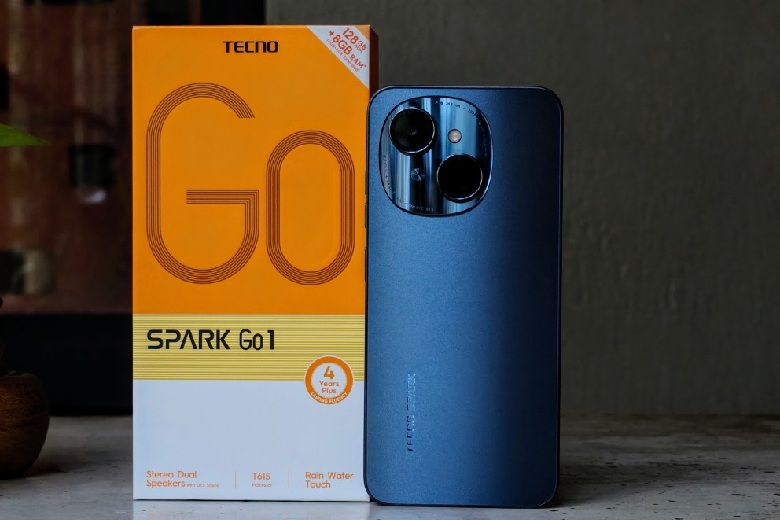 mo hop trai nghiem tecno spark go 1 2