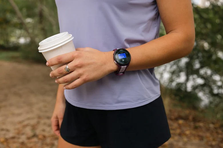 so sánh garmin 165 va amazfit cheetah pro