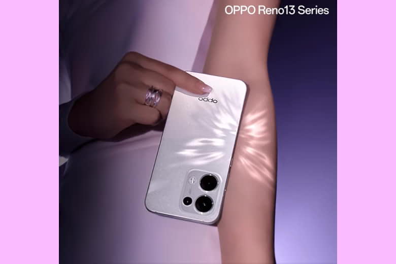 OPPO Reno13 Series có Khung viền kim loại cứng cáp mang lại vẻ ngoài cao cấp