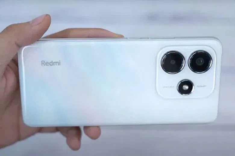 Hình ảnh này chưa có thuộc tính alt; tên tệp của nó là so-sanh-redmi-note-14-va-realme-c61-1.jpg