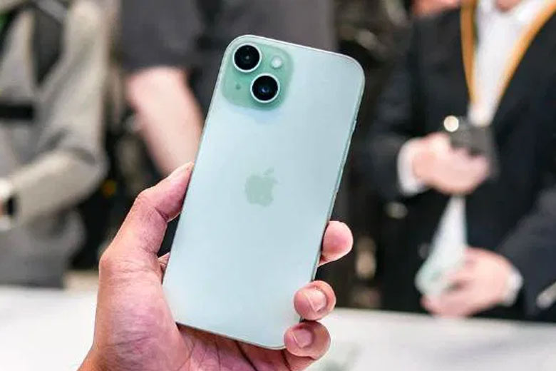 So sánh Samsung Galaxy S24 Plus và iPhone 15: Kèo cực cân 12 so sánh samsung galaxy S24 Plus và iPhone 15
