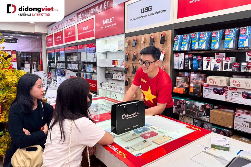 Di Động Việt mở bán xuyên Tết tại 9 cửa hàng lớn nhất. Hái lộc đầu xuân, nhận ngay lì xì cực chất với tổng trị giá đến 90 triệu đồng. Đặc biệt từ 28.01 - 03.02 săn ngay ưu đãi giảm đến 60% 6 22