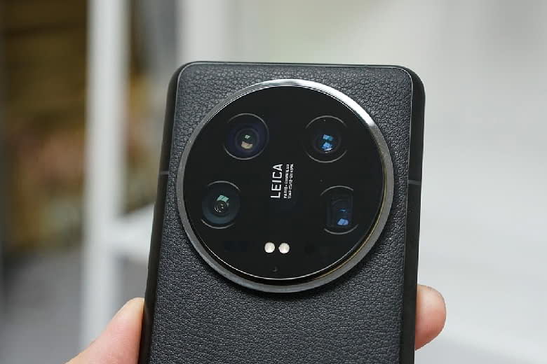 Xiaomi 15 Ultra trang bị hệ thống 4 camera sau