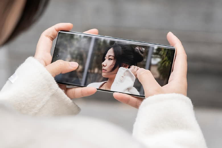 Câu hỏi thường gặp về OPPO Reno13