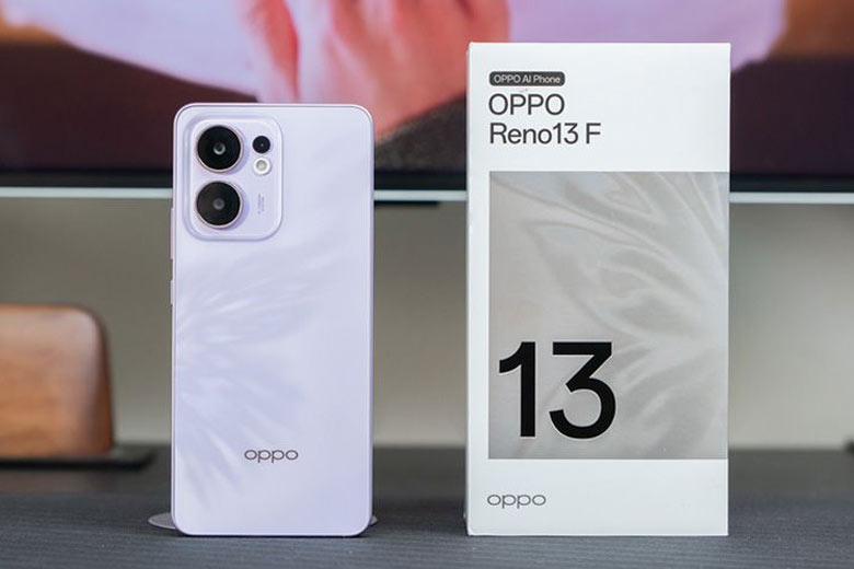 So sánh OPPO Reno13 F 5G và Samsung Galaxy S24 FE