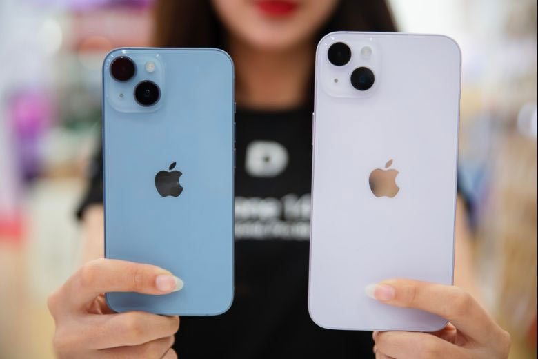 So sánh OPPO Reno13 Pro và iPhone 14 Plus