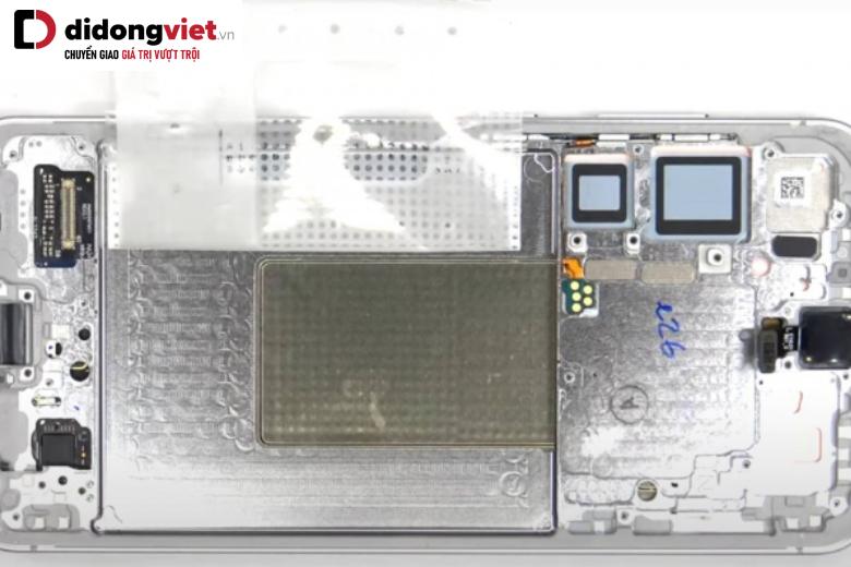 Khám phá bên trong Samsung Galaxy S25+: Buồng hơi tản nhiệt lớn hơn 4 s25 plus teardown 2 1