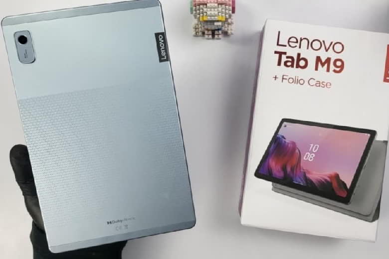 trên tay Lenovo Tab M9