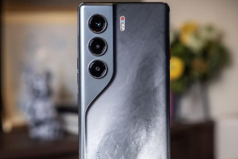 Đánh giá Tecno Camon 40: Điện thoại giá rẻ nhưng hiệu năng tốt? 8 Đánh giá Tecno Camon 40