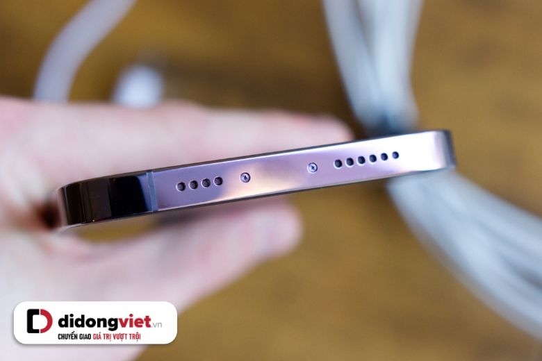 iPhone Không Cổng Kết Nối: Tham Vọng và Thách Thức Của Apple 6 iphone khong cong ket noi 4