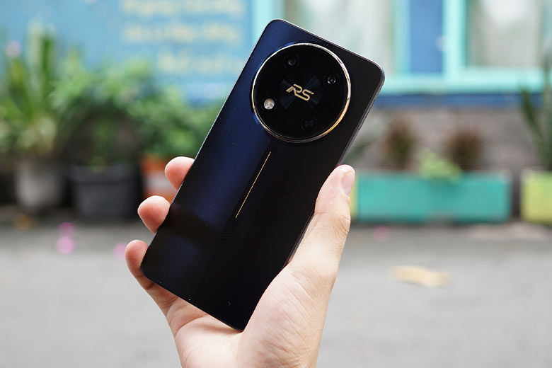 Điện thoại itel RS4 có mấy màu? Nên chọn màu nào? 4 itel RS4 có mấy màu