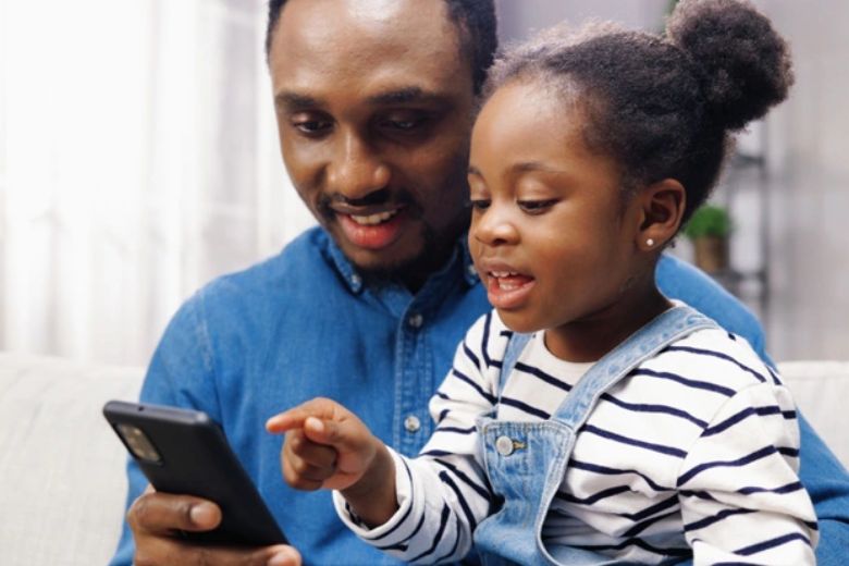 Hướng Dẫn Kiểm Soát Điện Thoại Của Trẻ Với Google Family Link Trên 2 Nền Tảng iOS và Android 16 kiem soat dien thoai cua tre google family link 2