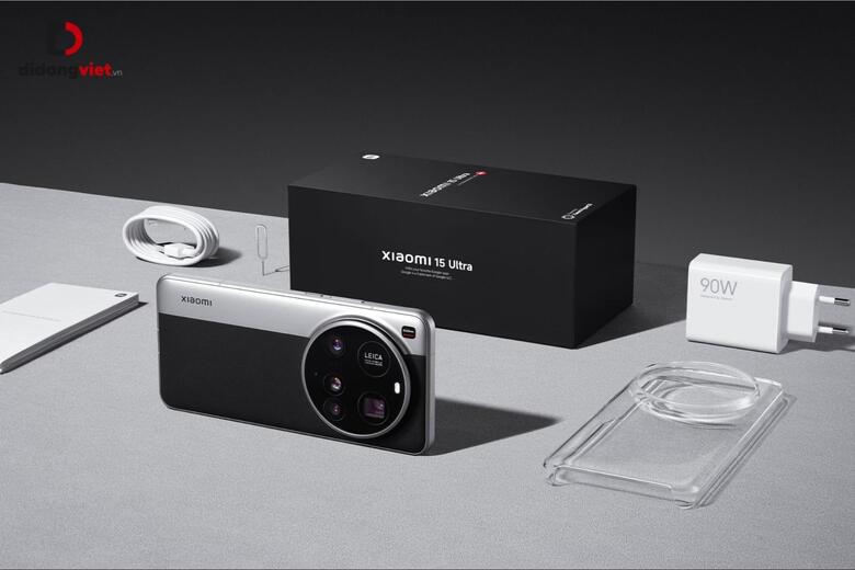 Xiaomi 15 Ultra có mấy màu? Màu nào đẹp nhất trong dòng sản phẩm này? 9 Xiaomi 15 Ultra màu bạc Chroma (Silver Chroma)