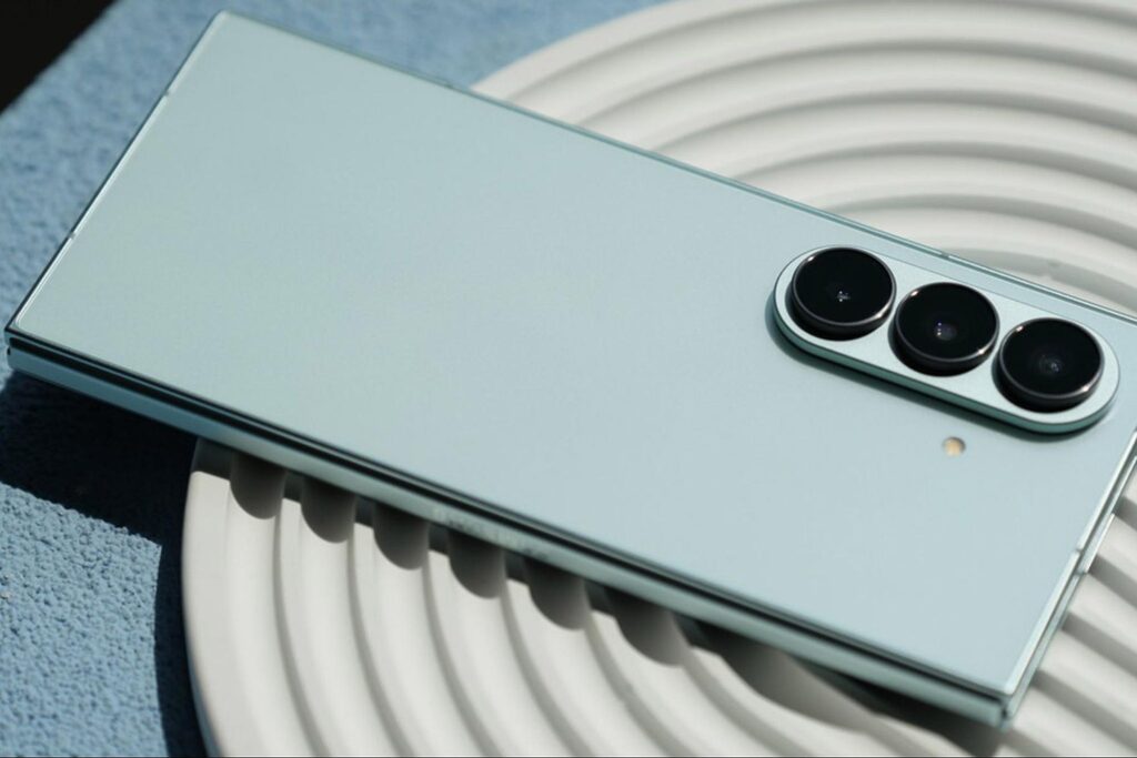 Samsung Galaxy Z Fold 7 có bao nhiêu màu? Nên mua màu nào? 10 Samsung Galaxy Z Fold7 màu nào đáng mong chờ nhất?