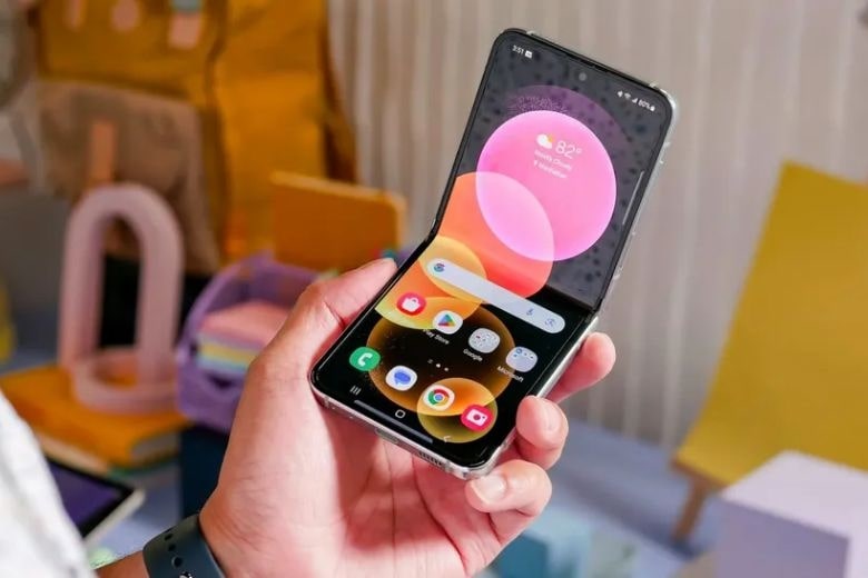 Samsung Galaxy Z Flip7 khi nào ra mắt? Có gì mới? 9 Samsung Galaxy Z Flip7 dự kiến ra mắt vào ngày 10/7/2025 tại sự kiện Galaxy Unpacked, diễn ra ở New York.