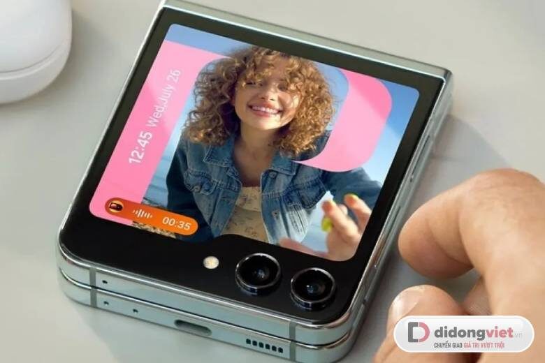 Cấu hình Samsung Galaxy Z Flip7 có gì mới ? 15 Galaxy Z Flip7 với thiết kế thời trang, độc đáo và kích thước nhỏ gọn.