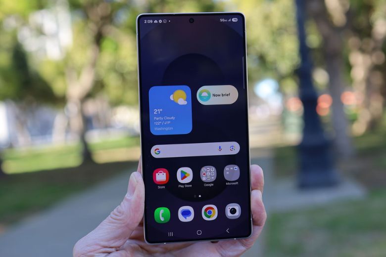 One UI 8 Beta 2 ra mắt trên Galaxy S25: Sửa hàng loạt lỗi, nâng cấp mạnh AI, thêm 2 quốc gia được “lên đời” 7 One UI 8 Beta 2