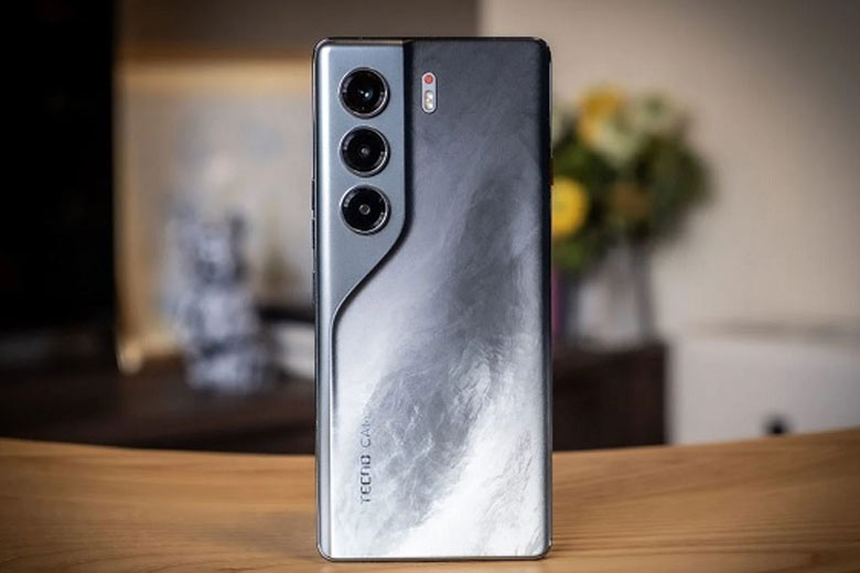 TECNO Camon 40 và Redmi Note 14 lựa chọn nào phù hợp cho bạn 8 so sánh TECNO camon 40 và Redmi Note 14