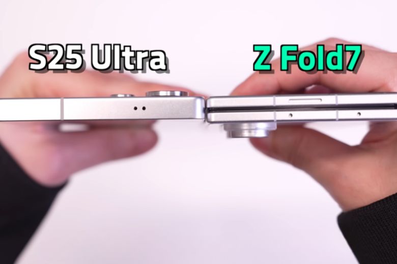 Galaxy Z Fold7 Lộ Mô Hình Dummy: Thiết Kế "Lột Xác" Hoàn Toàn Khi Đặt Cạnh Z Fold6 8 z fold7 dummy 4