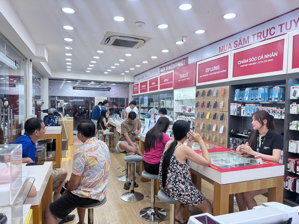 NGÀY VÀNG TECNO - SALE NGẬP TRÀN - Mua 1 được 2, voucher giảm thêm đến 200K. Tham gia kẻo lỡ 4 z6718837724998 d7526a15cd61ab78e79387886076b7c0 1