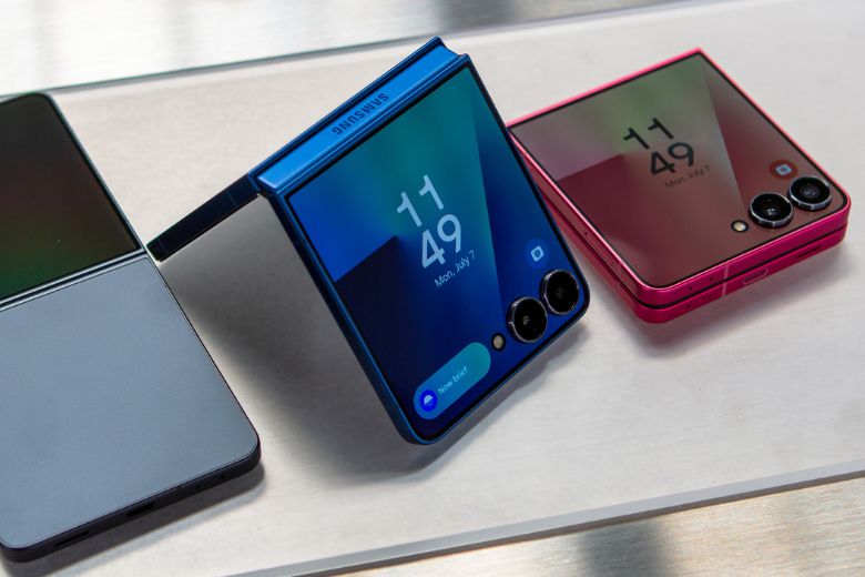 Samsung Galaxy Z Flip7 có mấy SIM? 7 Quản lý hai số điện thoại dễ dàng