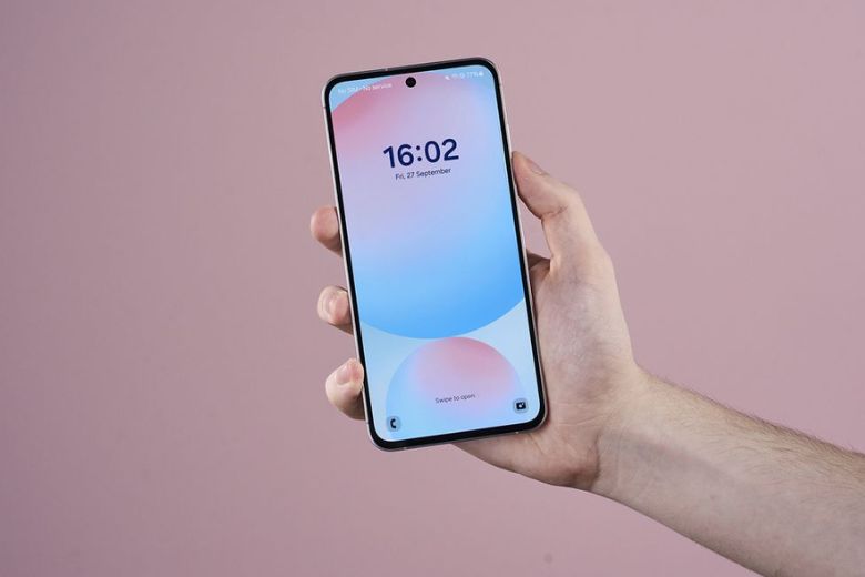 Samsung Galaxy S25 FE: Lộ Diện Toàn Bộ Cấu Hình, RAM 12GB và Chip Exynos 2500 - 'Kẻ Hủy Diệt' Phân Khúc Cận Cao Cấp? 7 s25 fe 4