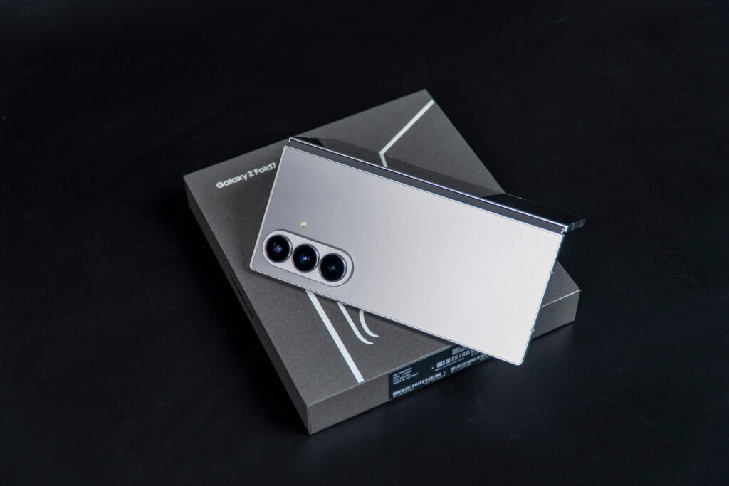 Samsung Galaxy Z Fold7 'Sống Khỏe' Sau Khi Gập Mở 500.000 Lần 5 Thông Số Kỹ Thuật Galaxy Z Fold7