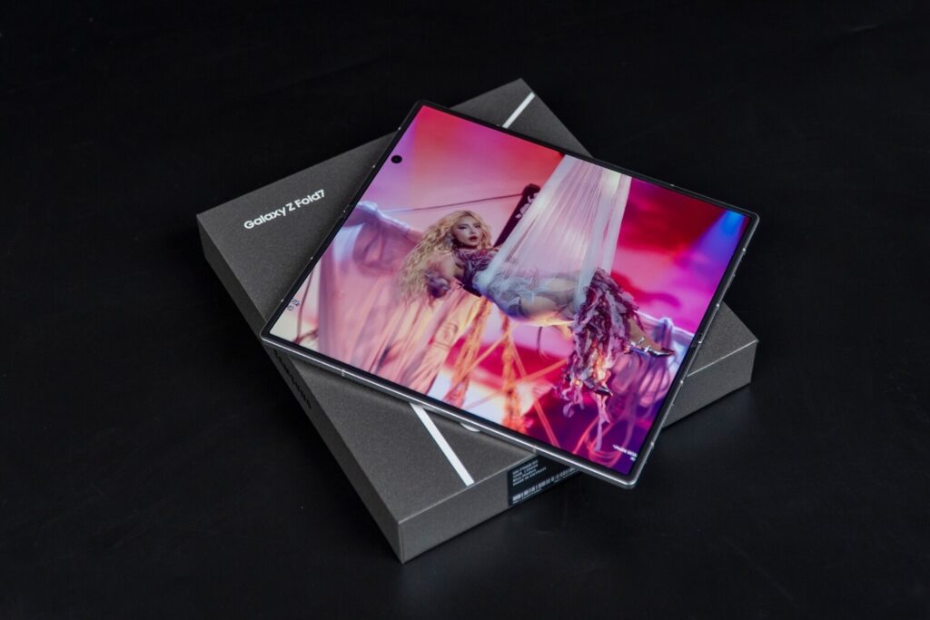 Samsung Galaxy Z Fold7 'Sống Khỏe' Sau Khi Gập Mở 500.000 Lần 6 Tầm Quan Trọng Của Galaxy Z Fold7 Trong Thị Trường Điện Thoại Gập