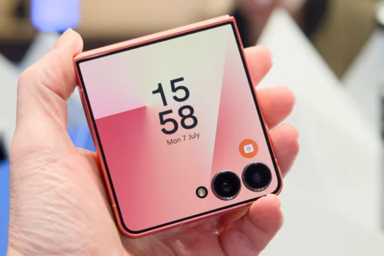 Samsung Galaxy Z Flip7 Cuối Cùng Hỗ Trợ Samsung DeX: Cải Tiến Đáng Chú Ý 8 Tính Năng Mới Và Thử Nghiệm Thực Tế trên Galaxy Z Flip7