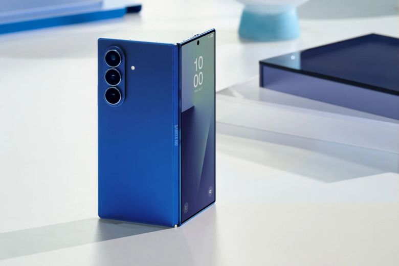 Hai màu xanh navy và xanh mint trên Galaxy Z Fold7 thu hút người dùng 3 Màu Xanh Navy: Vẻ Đẹp Sang Trọng, Tinh Tế