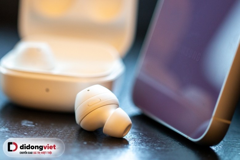 Galaxy Buds Core – Tân Binh Tai Nghe Không Dây: Liệu Có Xứng Tầm “Siêu Phẩm” Phổ Thông? 6 galaxy buds core 4