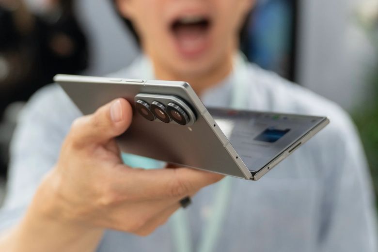 Galaxy Z Fold7: Đột Phá Khác Biệt, Ai Cũng Muốn Nâng Cấp 6 Người Dùng Galaxy Z Fold4 chia sẻ về Galaxy Z Fold7